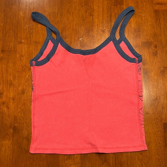 Aeropostale Red and Blue Flower Crop Tank Top - Picture 4 of 4